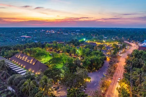 Khum Damnoen Resort