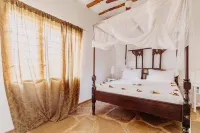 Exploreans Malaika Villas & Beach Club