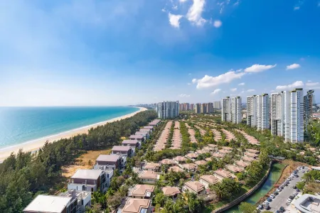 Lingwan No. 1 Light Luxury Homestay (Lingshui Clear Water Bay Beach)