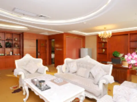 Yijiang Hotel Hotels in Wusu