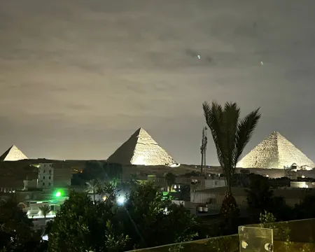 Regent Pyramids View Hotel di Cairo