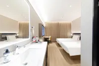 Homeinn Plus Hotel (Beijing New International Exhibition Center Capital Airport) Hotels in Beijing
