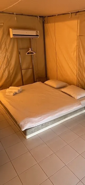 เต็นท์พร้อมวิวแม่น้ำ