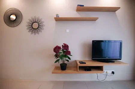 D'Embassy Serviced Residence Suites Отели рядом с достопримечательностью «Bukit Pelindung Recreational Forest»