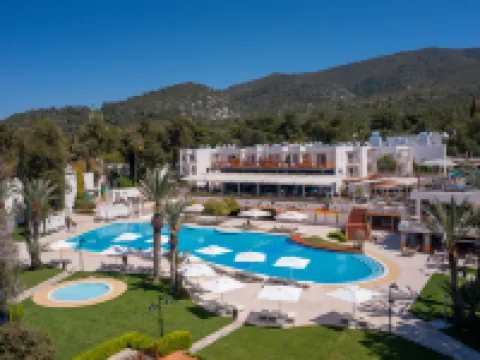 DoubleTree by Hilton Bodrum Isil Club Ultra All Inclusive Resort Hotels in Bodrum