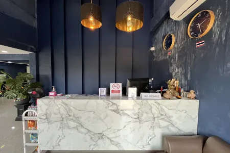 Blue 26 Отели рядом с достопримечательностью «Wat Samphran»