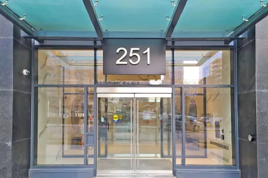 INFIVILLA Suites Eaton Center