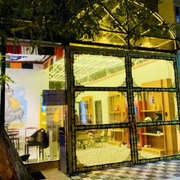 Kailash Youth Hostel