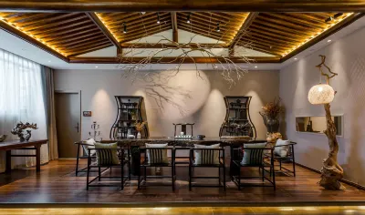 Jingdezhen Taoju City Homestay (Renmin Square Yuyaochang Branch) Hotels near Jingdechan Temple