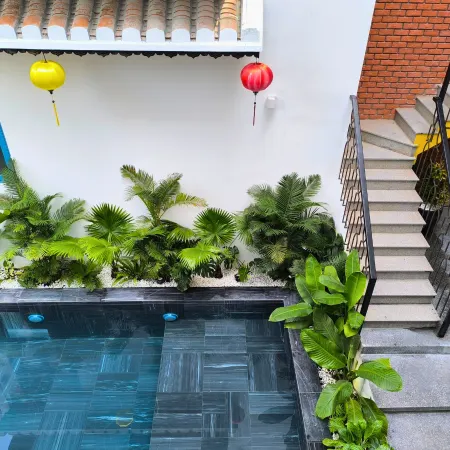 Yzistel Hoi An