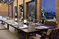 Hard Rock Hotel Madrid Отели в г. Мадрид