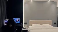 CJ潮際電競飯店（西安南稍門地鐵站店）