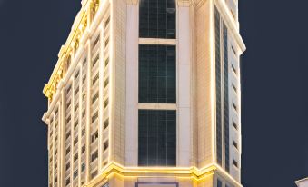​Liwei Grand Hotel (Guangzhou Xintang High-Speed Railway Station Shacun Metro Station Branch)