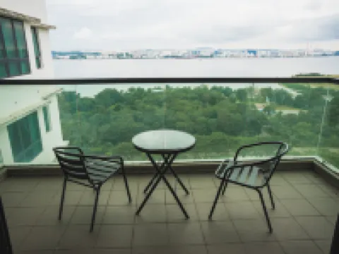 Epic Marina View 3BR Permas Bathtub & Seaview