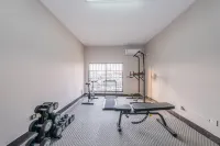 Naisi Smart Hotel (Jiangyin Bund Subway Station)