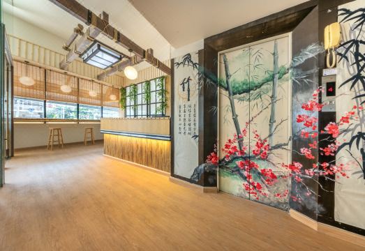 SHIN Hotel Victory Monument