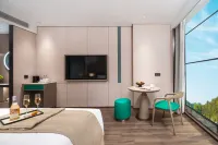 Yunji Hotel (De Xing Square Store)