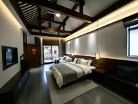 Jiuqi zhongzhou holiday minsu Hotels in Ji'an County