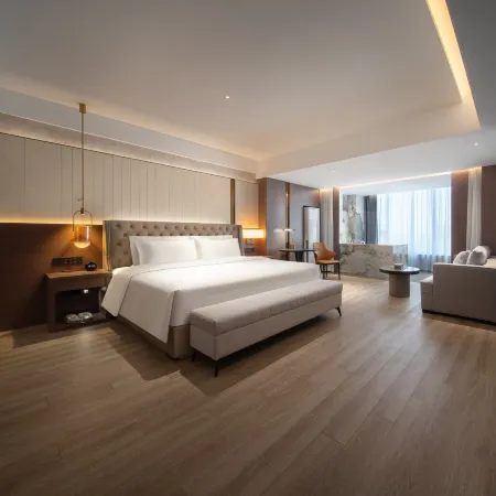 Luxury Hotel ( Linyi Olympic Sports Center )