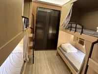 Meijing Youth Apartment (Shenzhen North Station Hongshan Subway Station)