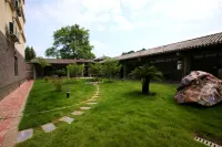 Lan Ting Yard Hotel (Guilin West Railway Station) فنادق في لينغ تشوان