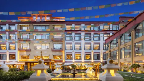 La Garry Snow Dragon Manor Resort（Potala Palace Branch） in Lhasa