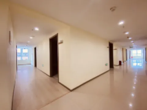 Jinyi Hotel (Xuzhou Suning Plaza Qingnian Road) Hotels in Xuzhou
