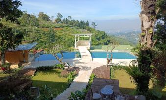 Mendulang by Belza Lembang