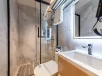 Fuqing Hotel (Shenzhen Futian Huaqiangbei Subway Station) Hotels near ميناء فوتيان