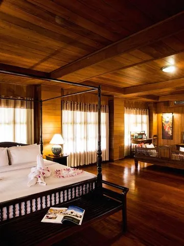 รูปภาพของเรือนคำอิน