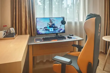 Jingfang E-Sports Hotel (Langfang Exhibition Center) Отели рядом с достопримечательностью «Langfang Polytechnic Institute (Juyi Road)»