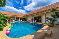 Siam Court Hotel and Resort Hotels near Khram Yai Island