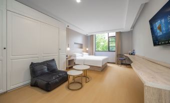 Qingcheng Hotel (Jinli-Wuhou Temple Metro Station C2 Exit)