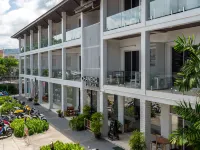 Chaweng Terrace Hotel dekat Pantai Bangrak