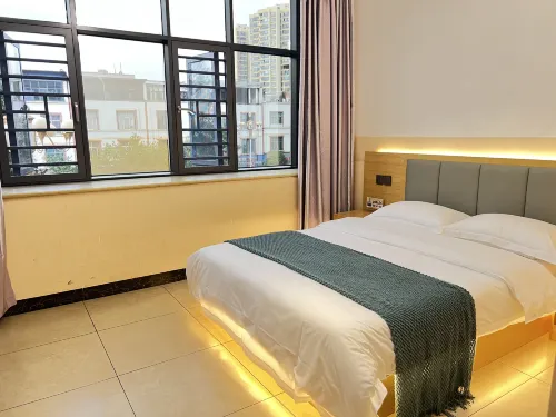 Xuanwei Liuyuan Hotel