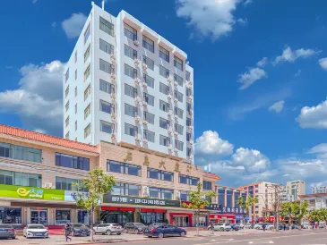 Eurotime Mediterranean Hotel (Rongcheng Chishan Scenic Spot Shidao Building Store)
