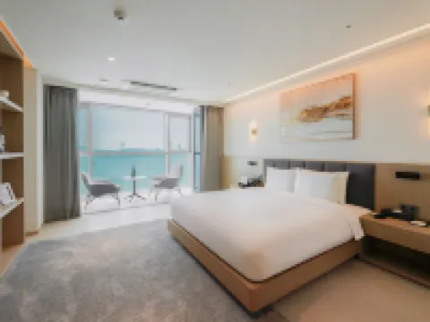Wave M Hotel West 始興市のホテル