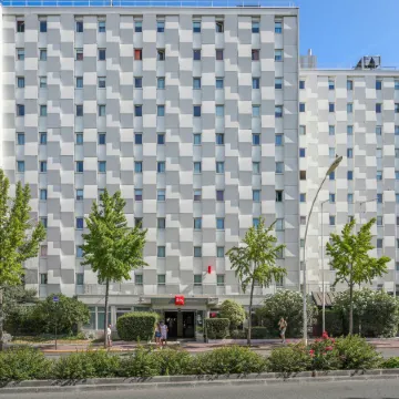 Ibis Paris Porte d'Orléans Отели рядом с достопримечательностью «14-й округ: Монпарнас»