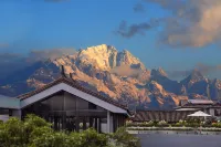 Bantang Zuoyou · Guanshan Jianxue · Private Hot Spring Healing Hotel (Baisha Ancient Town Branch) Hotel in zona Yufeng Temple