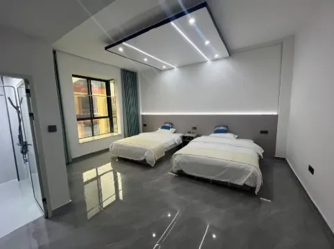 Huaqianshu Light Luxury Homestay