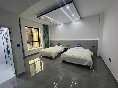 Huaqianshu Light Luxury Homestay