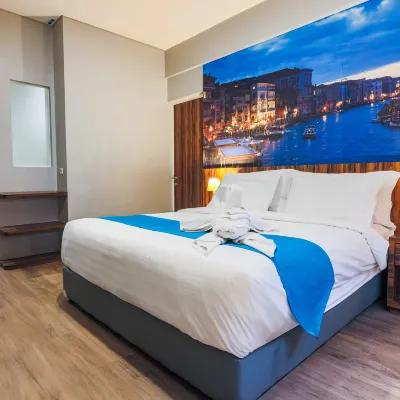 Sunrise Hotel Malang Hotels near Malang City Square