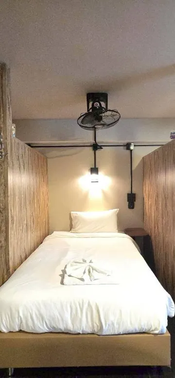 3 Beds Female Dormitory Room