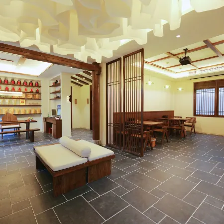 Anyi · Xiaozhu ChillVibe (Wudang Mountain Scenic Area Ticket Office Store)