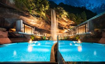 Su Ri Qinghe Cliff Waterfall Wild Luxury Hotel