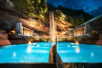 Su Ri Qinghe Cliff Waterfall Wild Luxury Hotel - Pools
