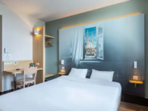 B&B โรงแรมชาร์ทร์ โอเชียน โรงแรมในชาทร์