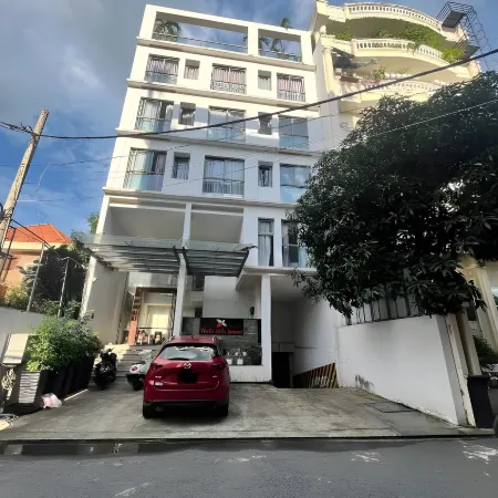 Uhouse - MELIA Thao Dien Hotel & Aparment Отели рядом с достопримечательностью «Курортный отель Binh Quoi 2»
