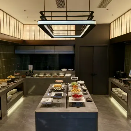 Shihong Hotel