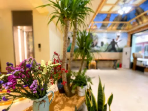 漢宿·異域風情客棧(張家界武陵源店) 鄰近寶峯湖景區的酒店